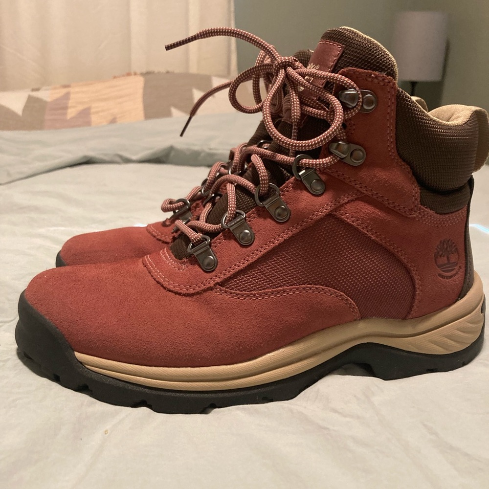 Rose Timberlands - Picture 5 of 7